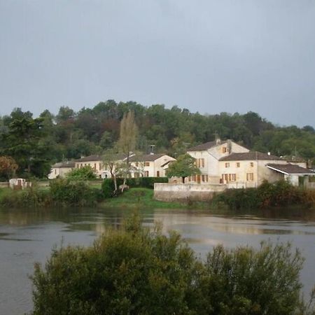 Вилла Gironde Style House Bordering The River Sainte-Terre Экстерьер фото